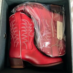 Tecovas / The Jolene Cowgirl Boot in Cherry Bovine, Size 9